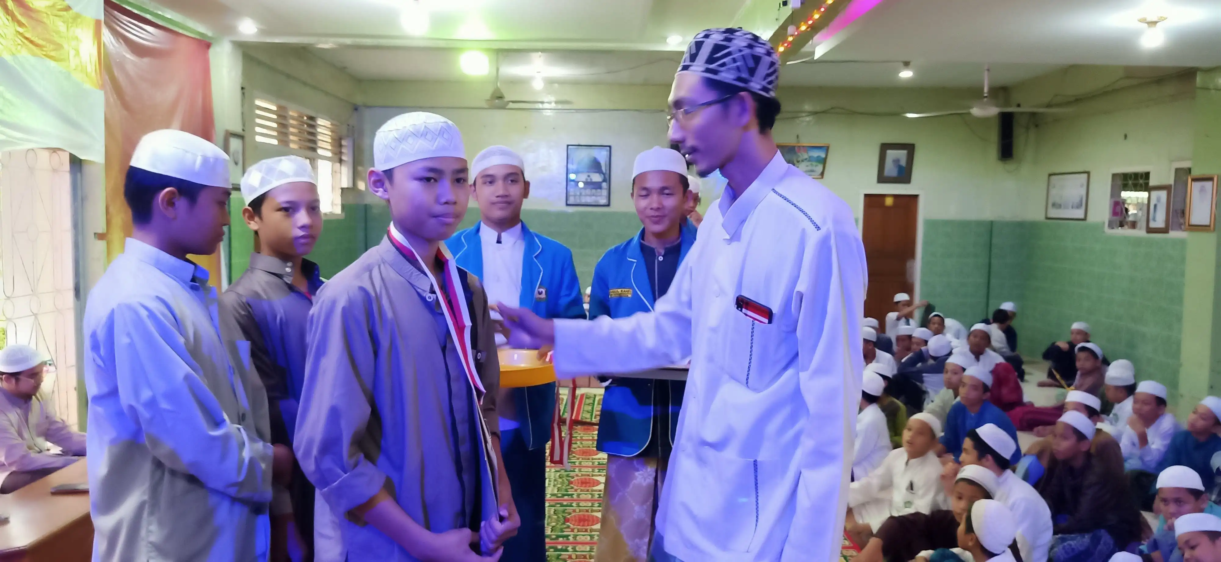 Pembagian Hadiah 64
